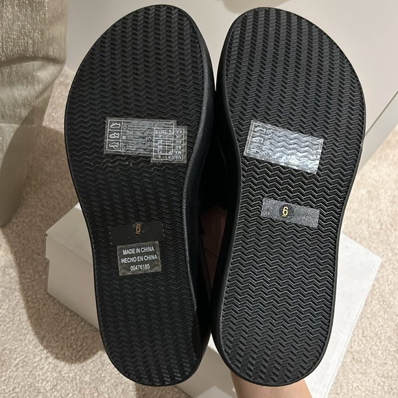 Forever 21 slides - Picture 3 of 5